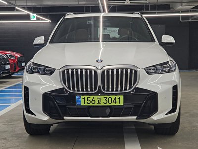 2026 BMW X5 photo 2