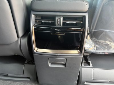 2026 Toyota ALPHARD 缩略图 40