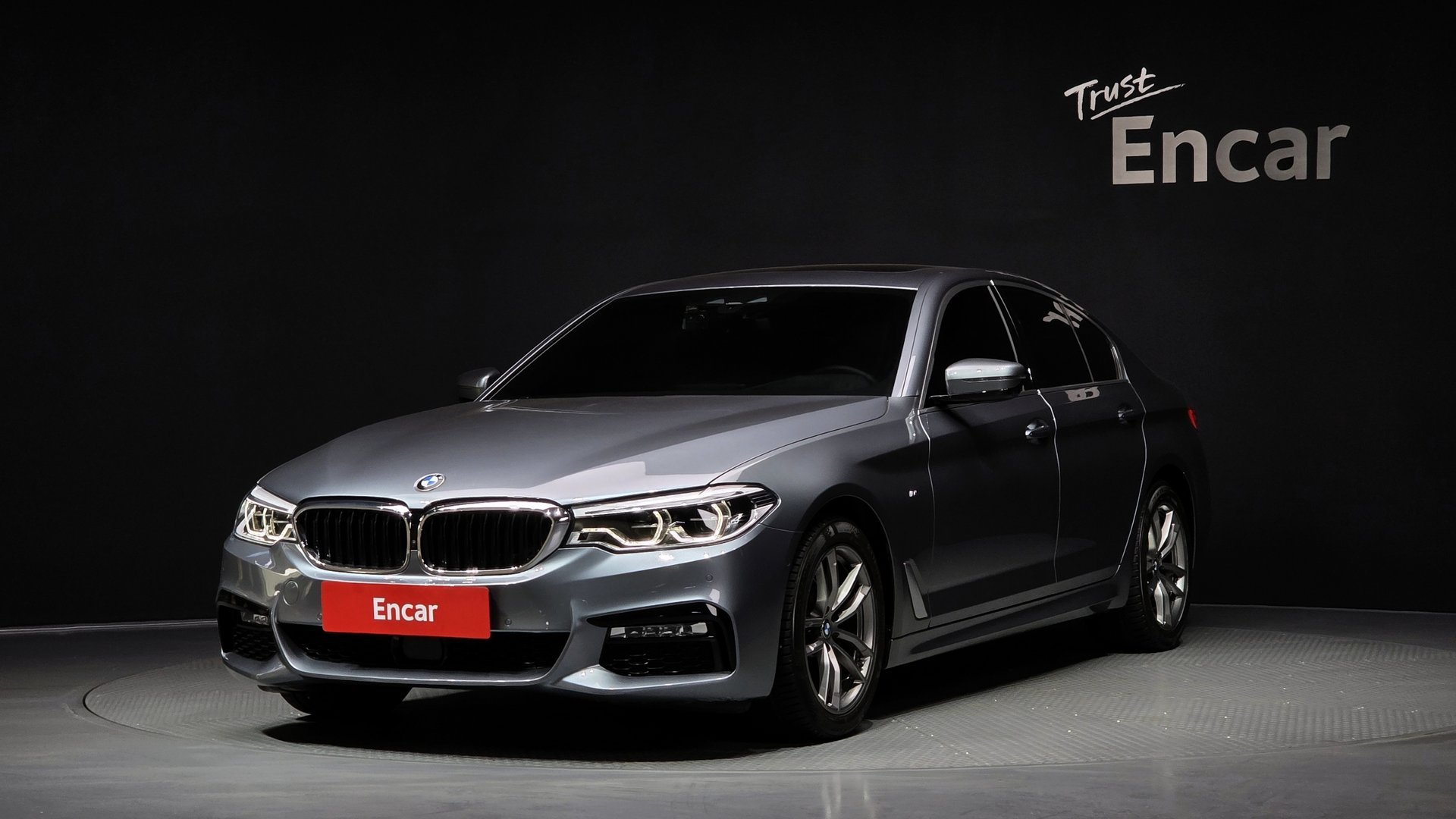 BMW 5 SERIES - View 1