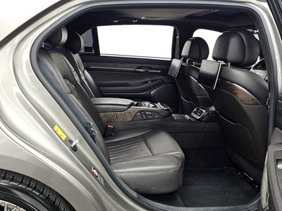 2019 Genesis G90 — миниатюра 12