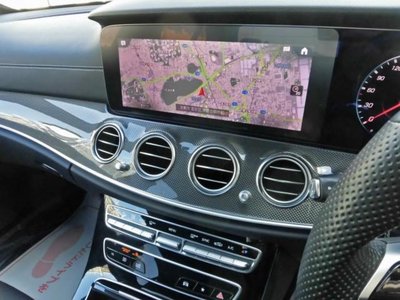 MERCEDES-BENZ E-CLASS - 10