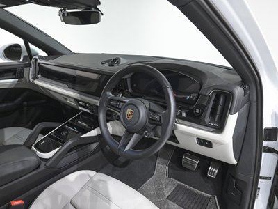 PORSCHE CAYENNE - 10
