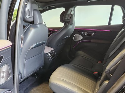 MERCEDES-BENZ EQS - 10