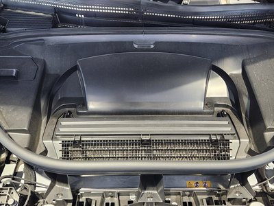 MERCEDES-BENZ EQS - 7