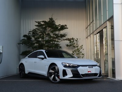 AUDI E-TRON GT QUATTRO