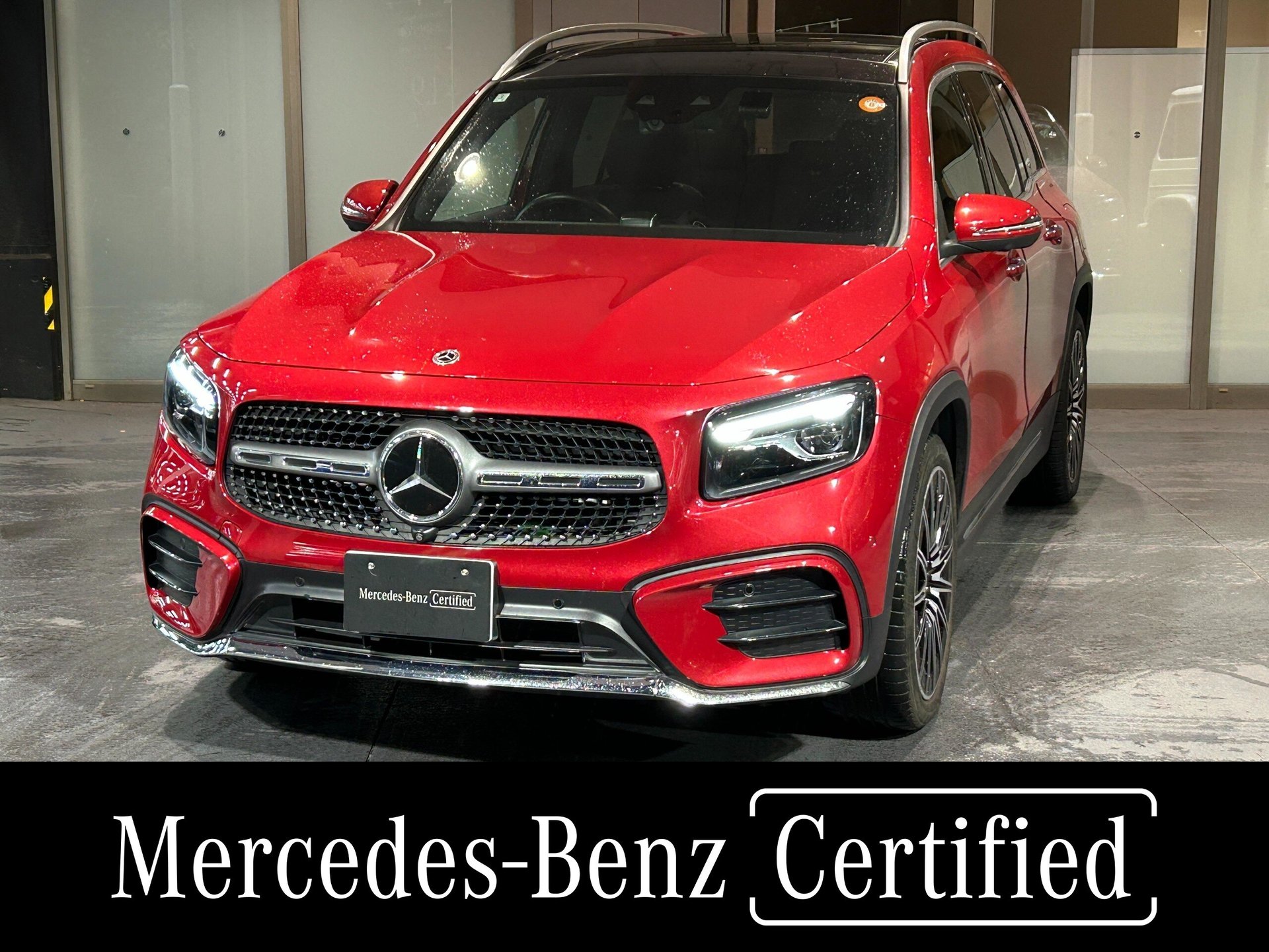 MERCEDES-BENZ GLB - View 1