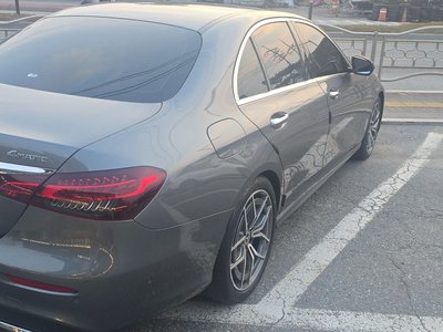 MERCEDES-BENZ E-CLASS - 4