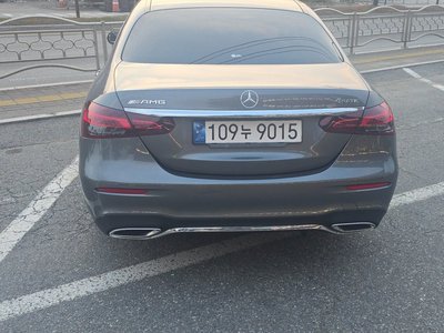 MERCEDES-BENZ E-CLASS - 3