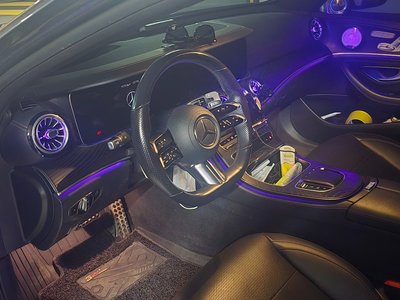 MERCEDES-BENZ E-CLASS - 10