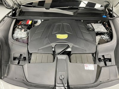 صورة 7 لـ 2022 Porsche CAYENNE