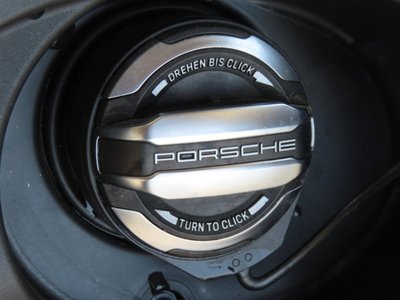PORSCHE 911 - 9