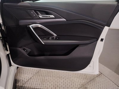 2025 BMW IX1 — миниатюра 43