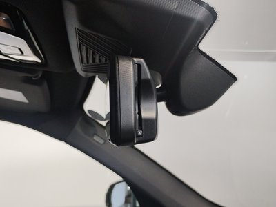 2025 BMW IX1 — миниатюра 80