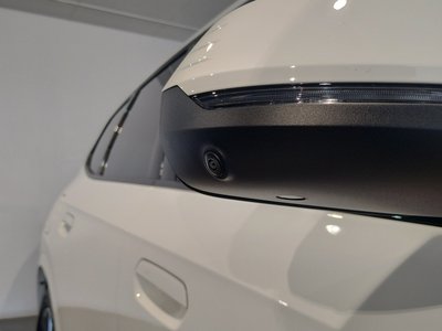 2025 BMW IX1 — миниатюра 17