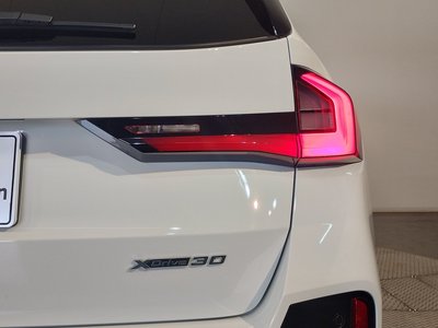 2025 BMW IX1 — миниатюра 19