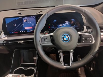 2025 BMW IX1 — миниатюра 40