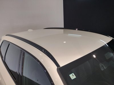 2025 BMW IX1 — миниатюра 15