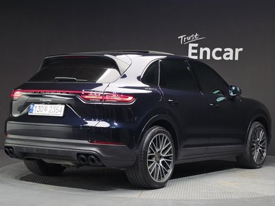 PORSCHE CAYENNE - 4