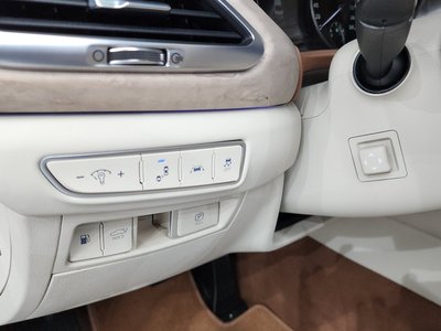 صورة مصغرة 40 لـ 2020 Genesis G90