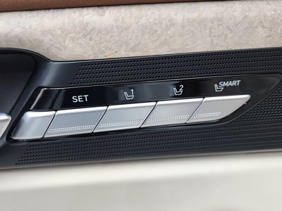 صورة مصغرة 36 لـ 2020 Genesis G90