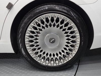 2020 Genesis G90 photo 8