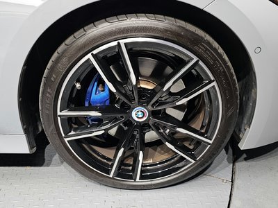 BMW 3 SERIES - 8