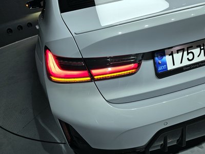 BMW 3 SERIES - 10