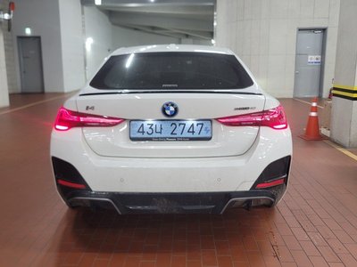 صورة 2 لـ 2025 BMW I4