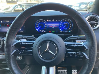 MERCEDES-BENZ EQA - 8