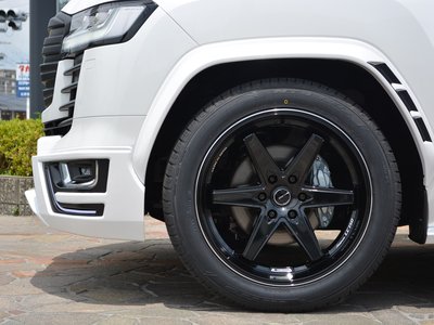 TOYOTA LAND CRUISER 300 - 4