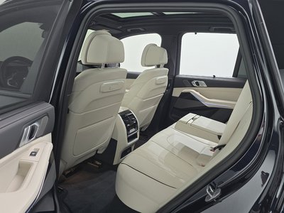 2025 BMW X5 缩略图 18