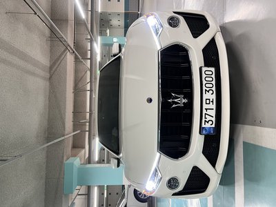 MASERATI LEVANTE - 2