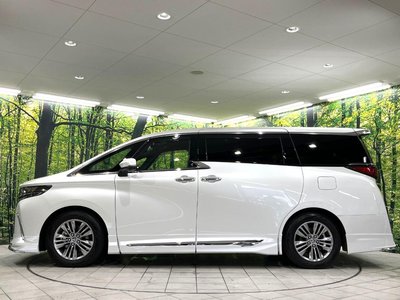 صورة 62 لـ 2023 Toyota ALPHARD