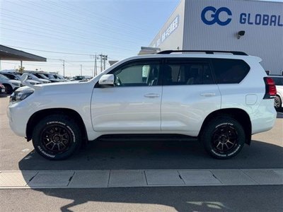 TOYOTA LAND CRUISER PRADO - 9