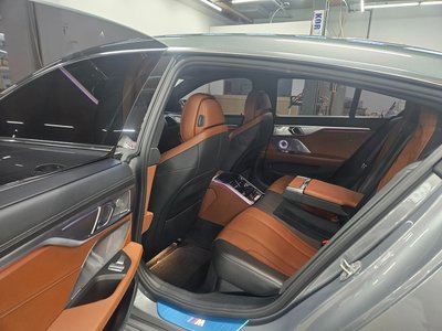 BMW 8 SERIES - 5