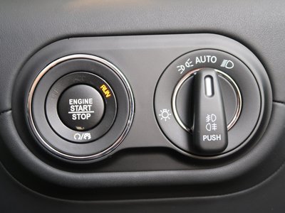 صورة مصغرة 36 لـ 2023 Maserati LEVANTE