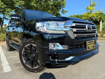 TOYOTA LAND CRUISER 200 - 8