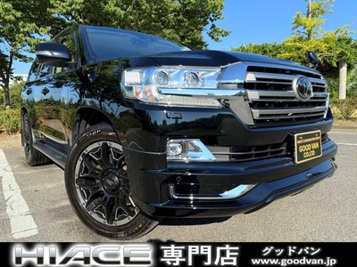 TOYOTA LAND CRUISER 200 - 1