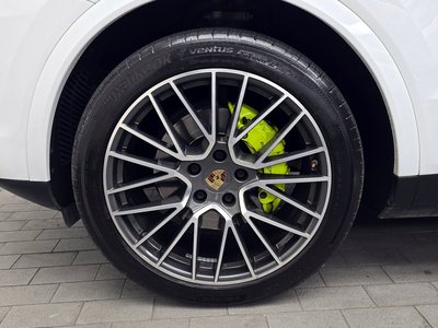 PORSCHE CAYENNE - 6