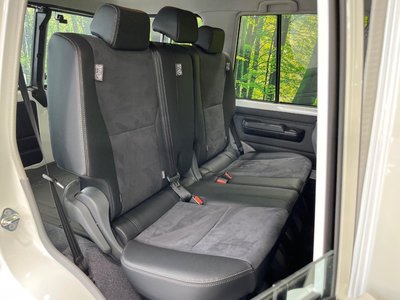 TOYOTA LAND CRUISER 70 - 9