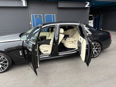 ROLLS-ROYCE GHOST - 10