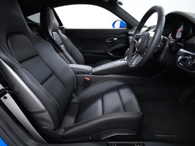 صورة مصغرة 35 لـ 2025 Porsche 718