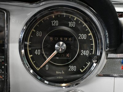 صورة 54 لـ 1966 Mercedes-BENZ SL