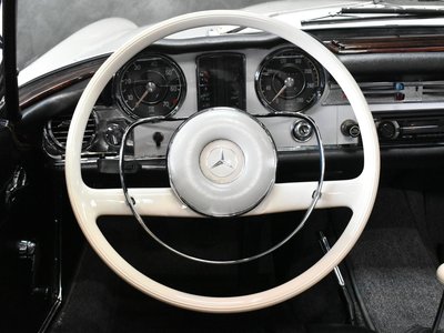 صورة 52 لـ 1966 Mercedes-BENZ SL