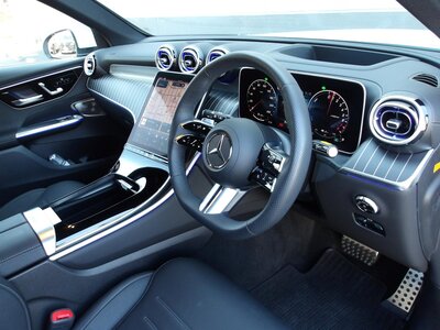 MERCEDES-BENZ GLC - 7