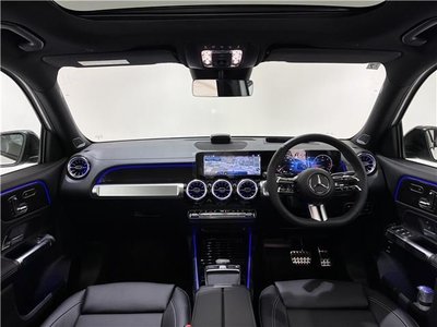 2026 Mercedes-BENZ GLB — миниатюра 32