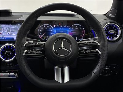2026 Mercedes-BENZ GLB — миниатюра 12