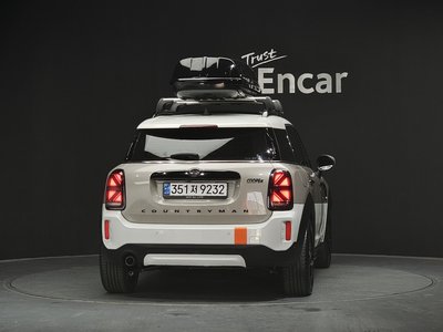 MINI COUNTRYMAN - 3