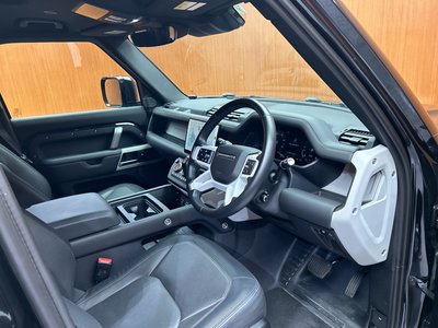2023 LAND Rover DEFENDER — фото 5