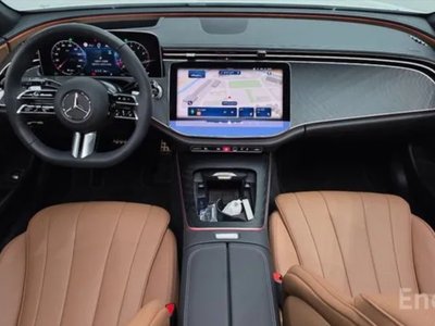 MERCEDES-BENZ E-CLASS - 7